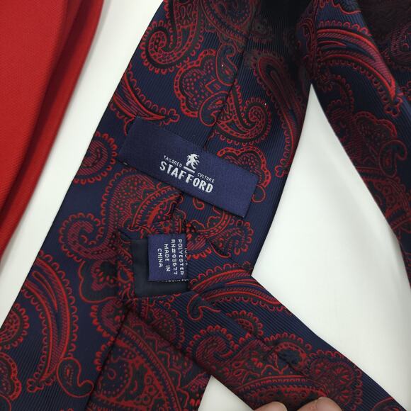 Vintage Bundle of Five Neck Ties in Red Brown Theme - Picture 5 of 11